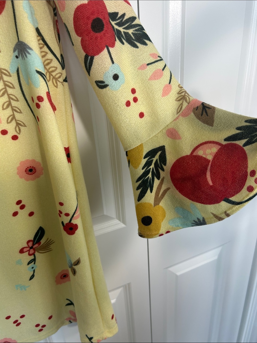 Ces Femme Yellow Floral Bell-Sleeve Tunic Dress - Picture 4 of 7